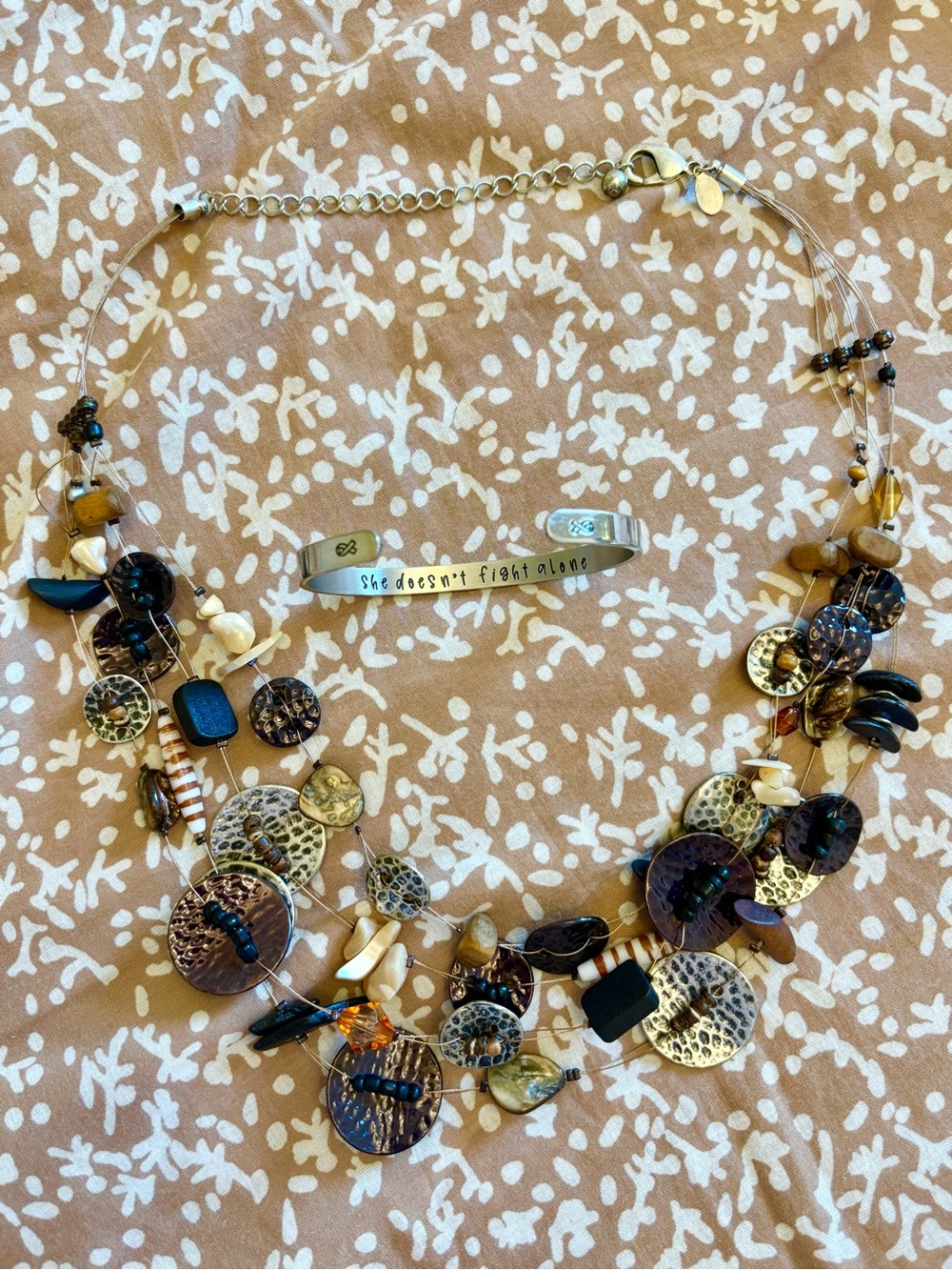 MIRTH Caftans Tent Dress Tan Ivory Print size Large $330 + Chico’s necklace - Picture 9 of 9